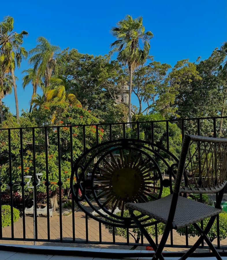 Hotel Boutique Casa Degollado コリマ エクステリア 写真